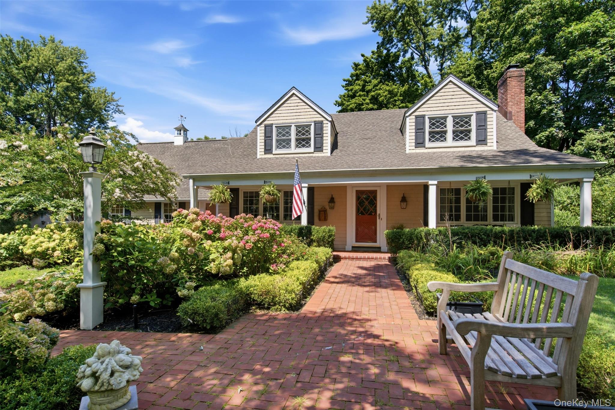 7 Private Road, Huntington NY 11743