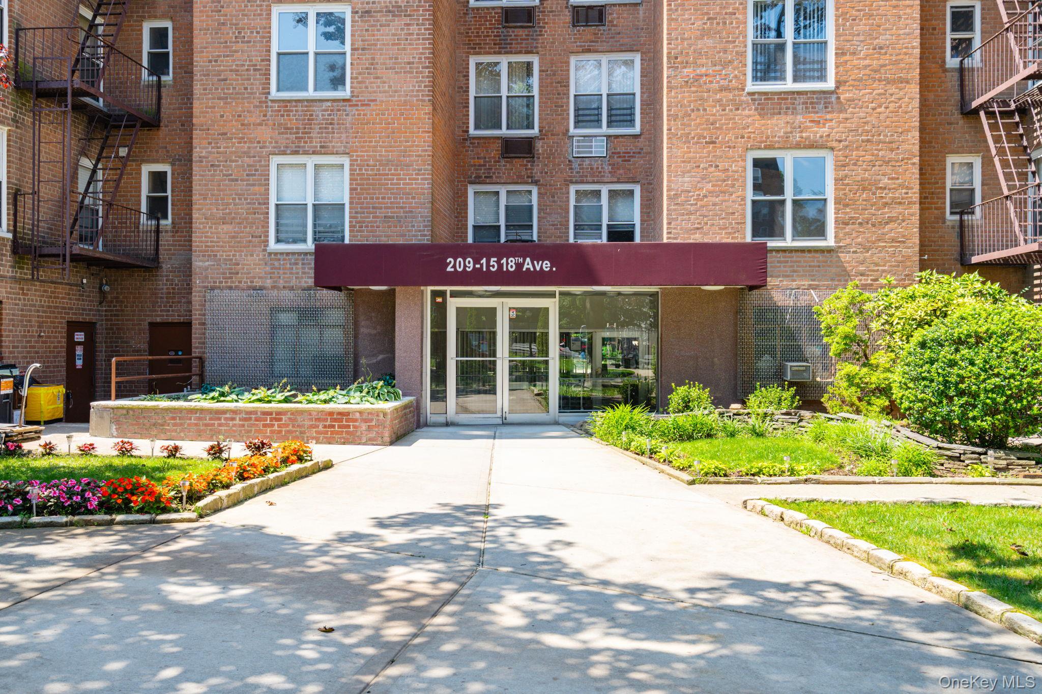 209-15 18th Avenue Unit 3D, Bayside NY 11360