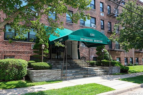 120 Horton Highway Unit c2, Mineola NY 11501