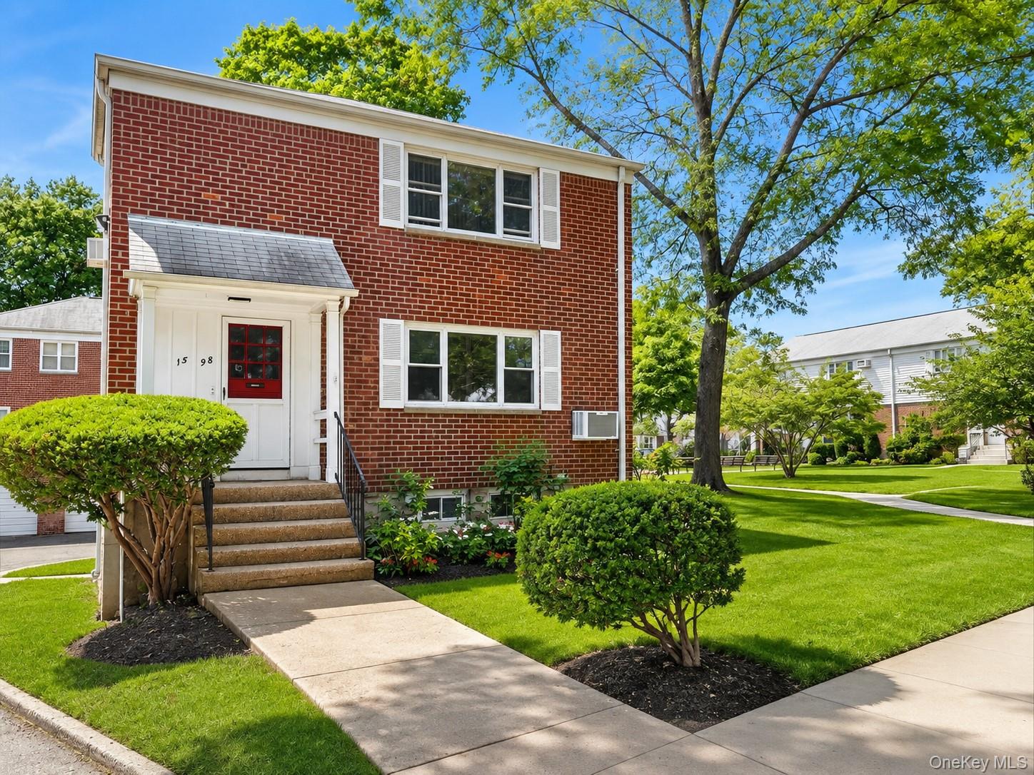 15-98 212 Street Unit 276, Bayside NY 11360