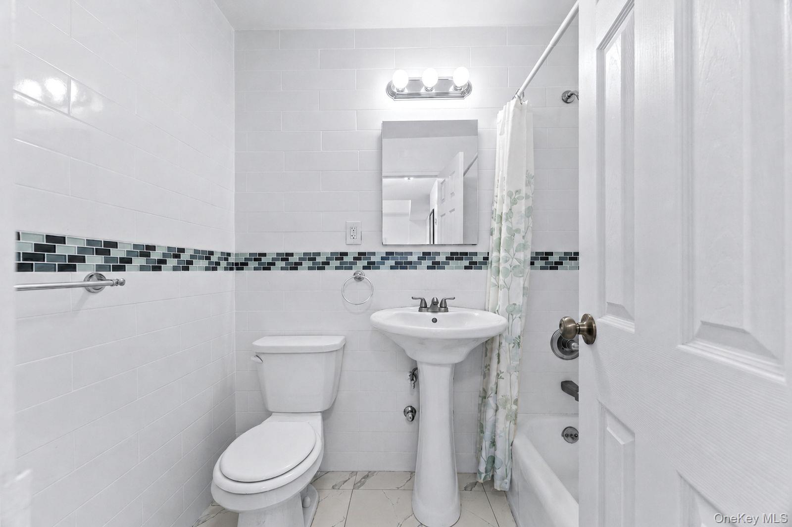 61-20 Grand Central Parkway Unit A1508, Forest Hills NY 11375