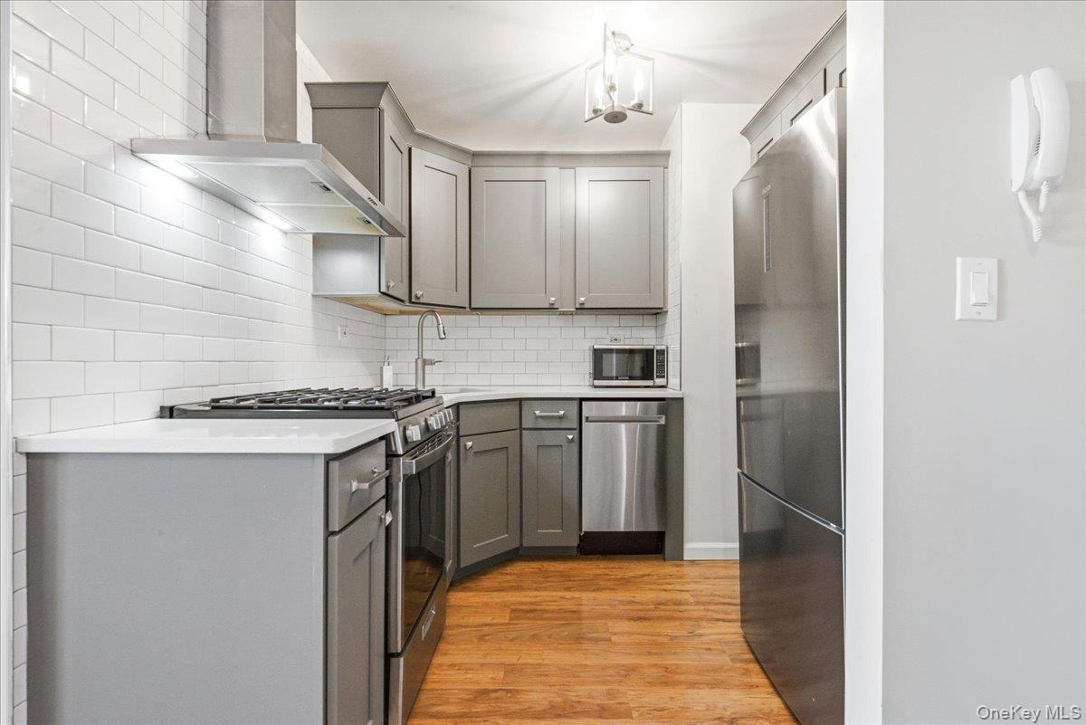 7025 Yellowstone Boulevard Unit 8Q, Forest Hills NY 11375