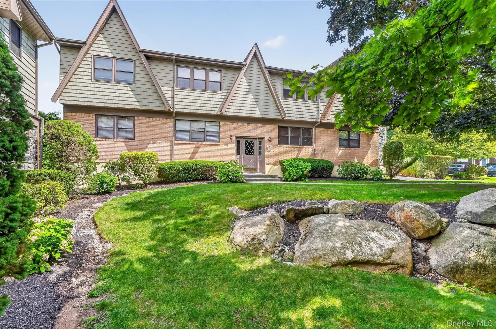 38 Milford Lane Unit 5D, Suffern NY 10901
