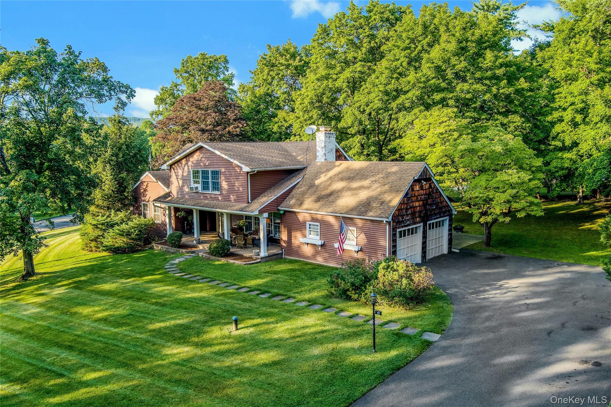 10 Linda Drive, Suffern NY 10901