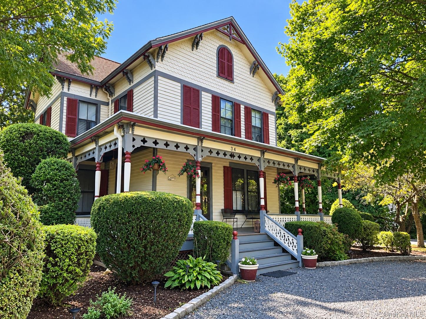 34 E Williston Avenue, East Williston NY 11596
