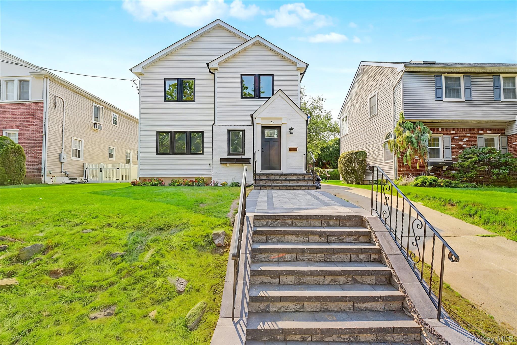 105 Moore Street, New Hyde Park NY 11040