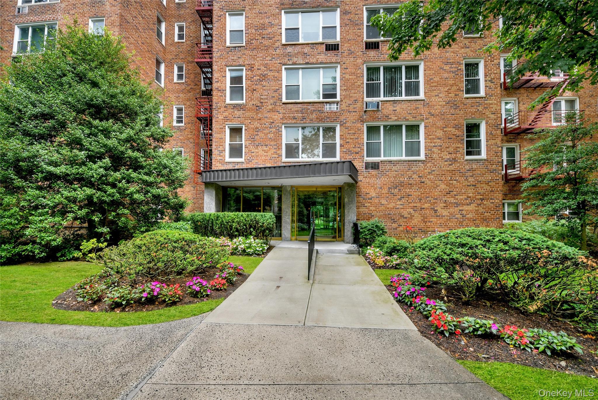 110 DeHaven Drive Unit 416, Yonkers NY 10703