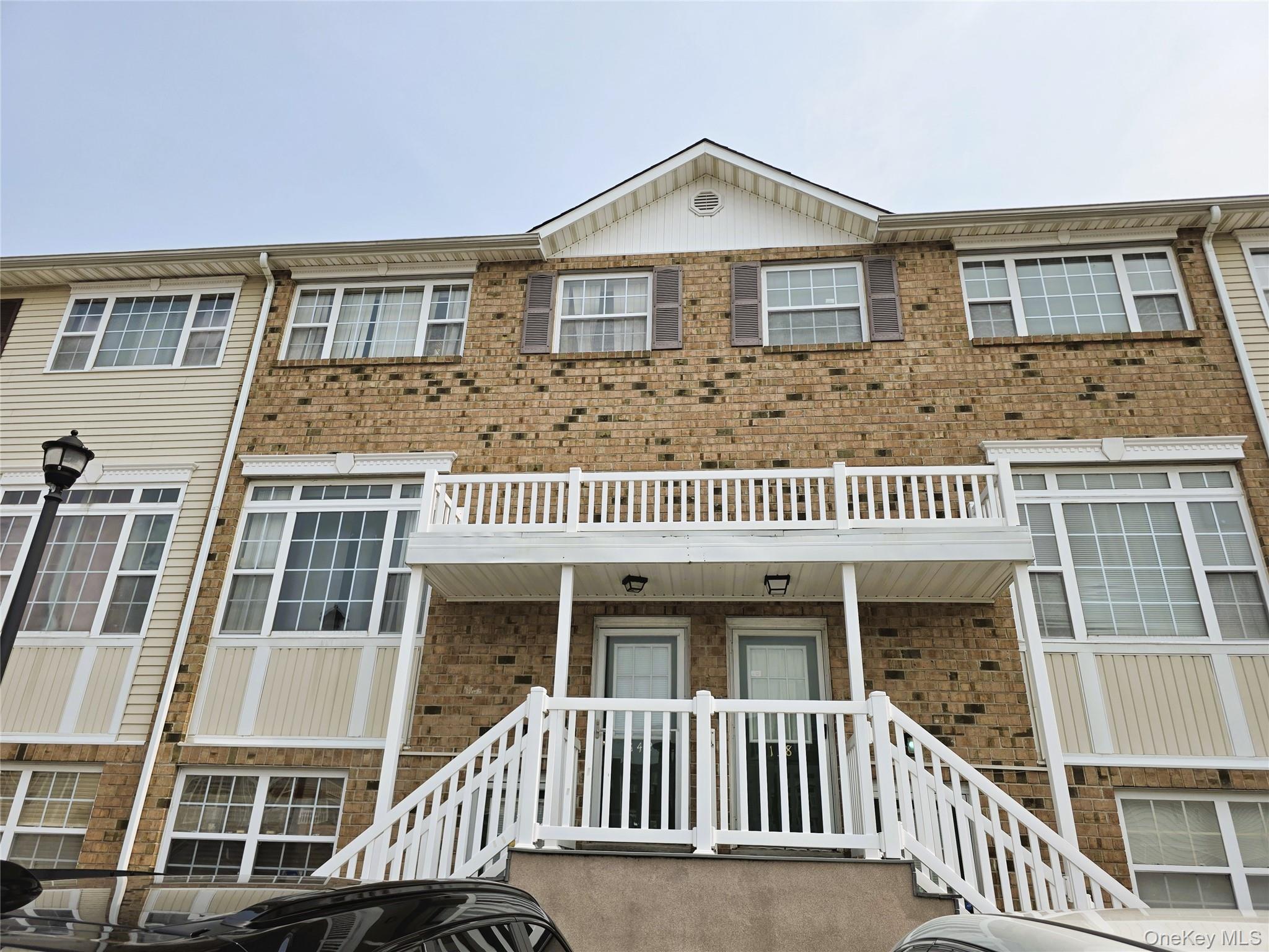142 Mermaid Lane Unit 284, Bronx NY 10473
