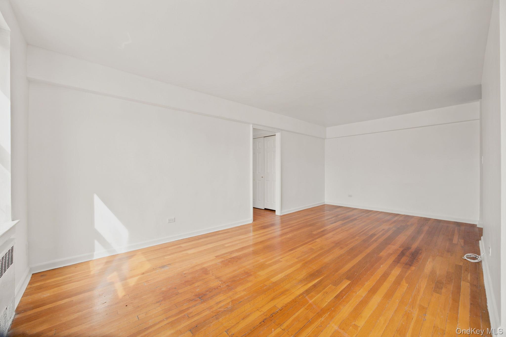 67-07 Yellowstone Boulevard Unit 6F, Forest Hills NY 11375