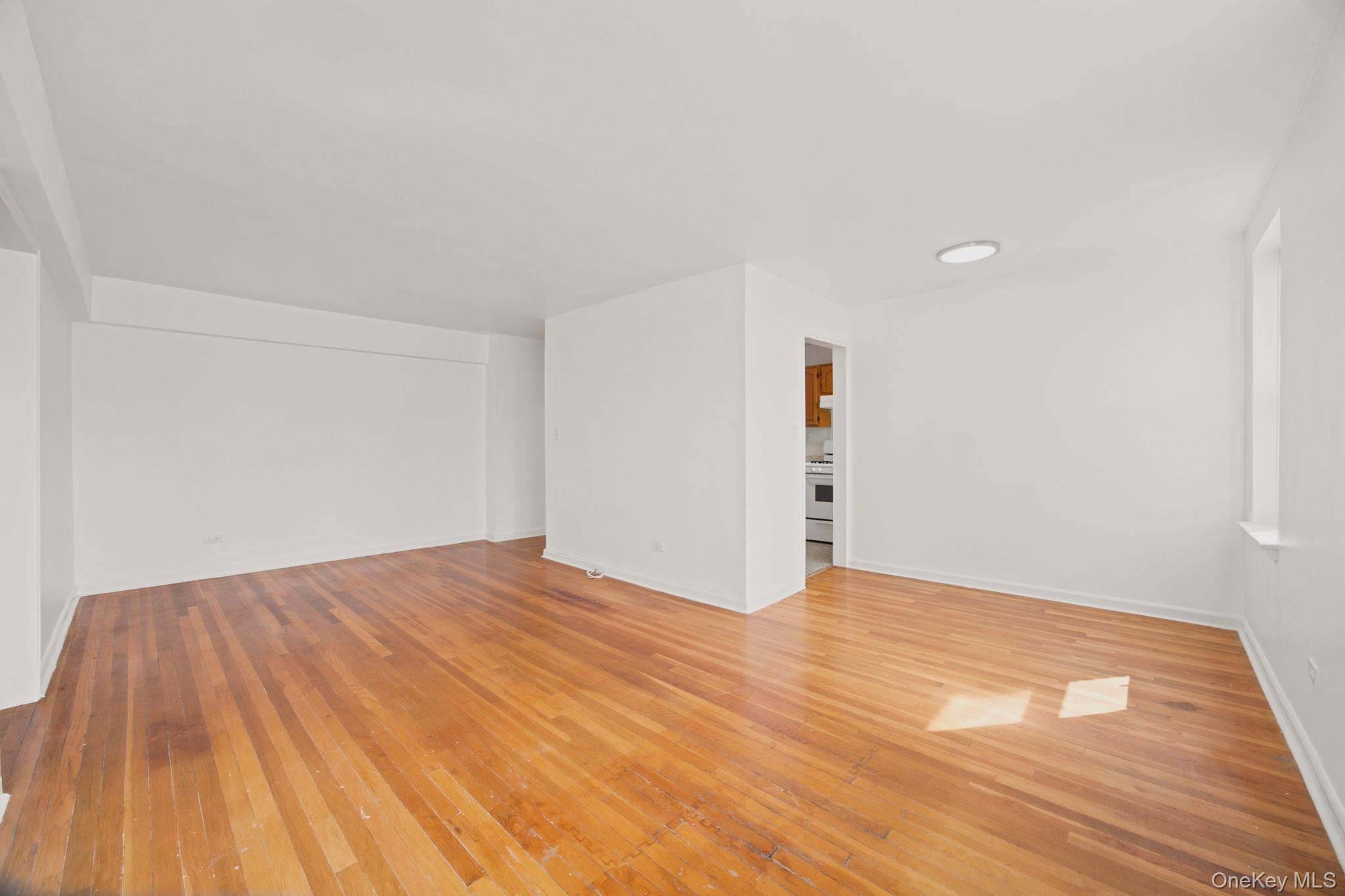 67-07 Yellowstone Boulevard Unit 6F, Forest Hills NY 11375