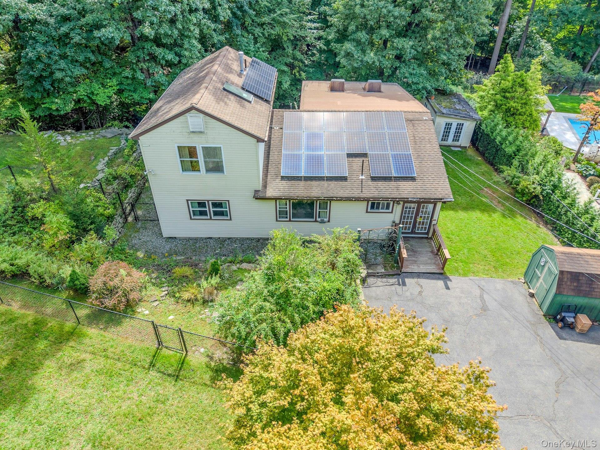30 N Strawberry Hill Lane N, West Nyack NY 10994