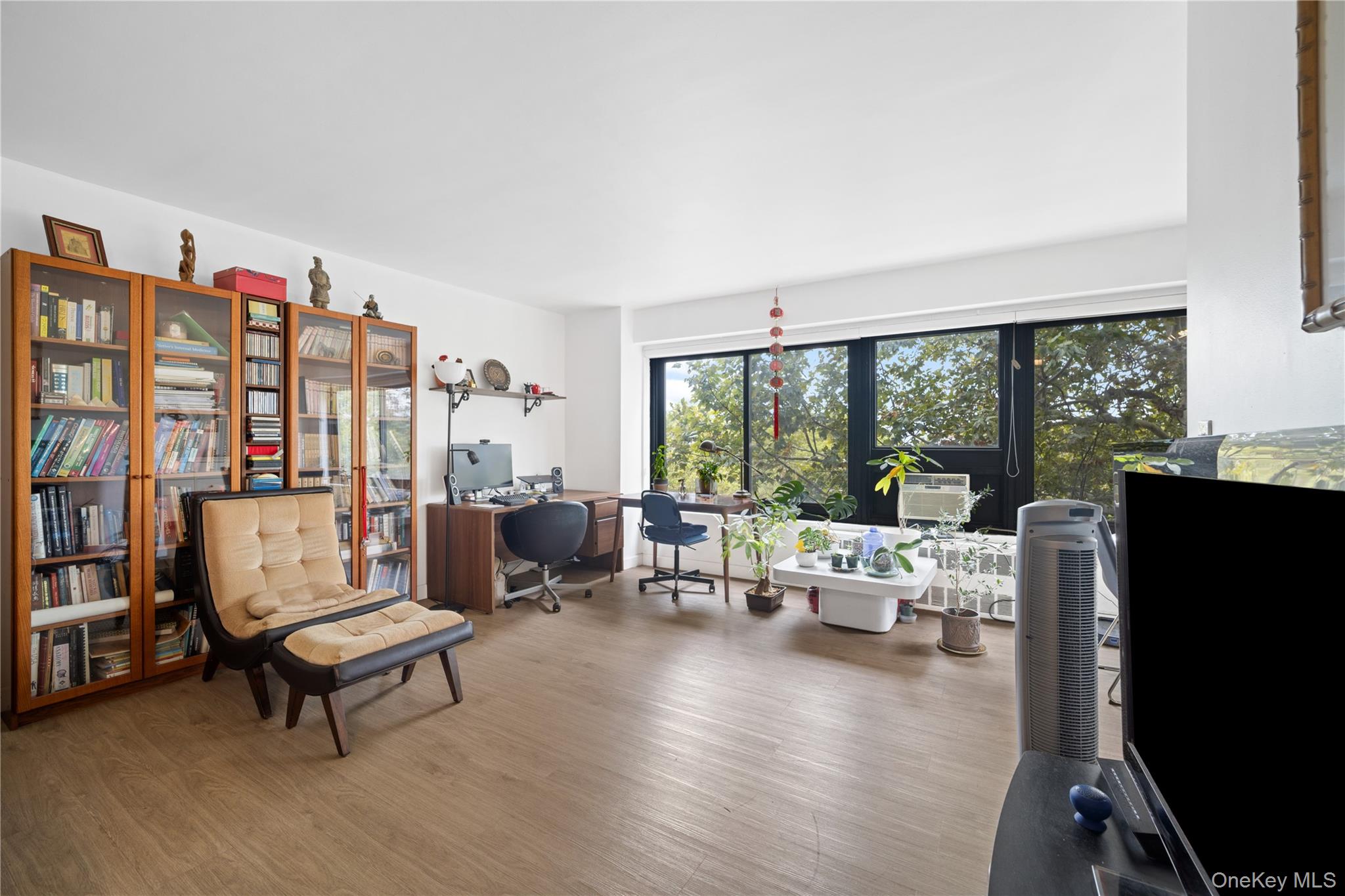 33-64 21st Street Unit 6C, Astoria NY 11106