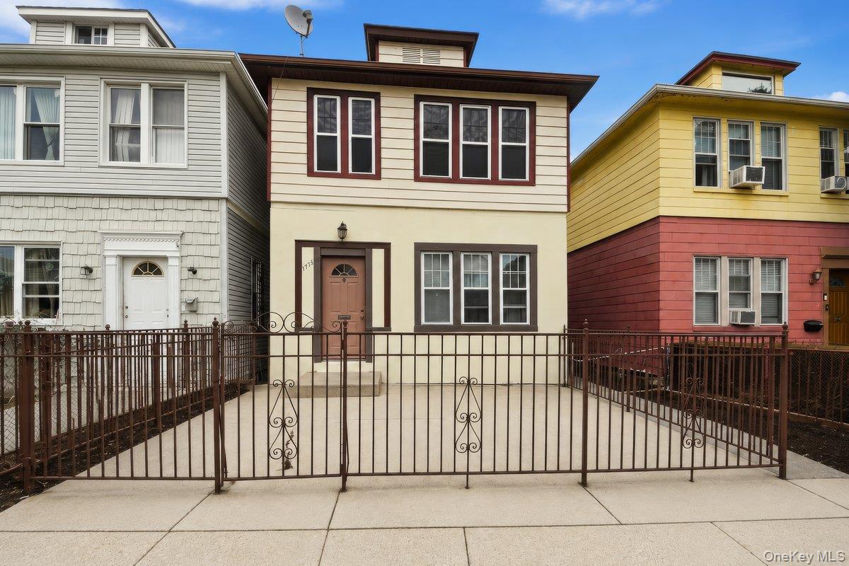 1716 Parkview Avenue, Bronx NY 10461