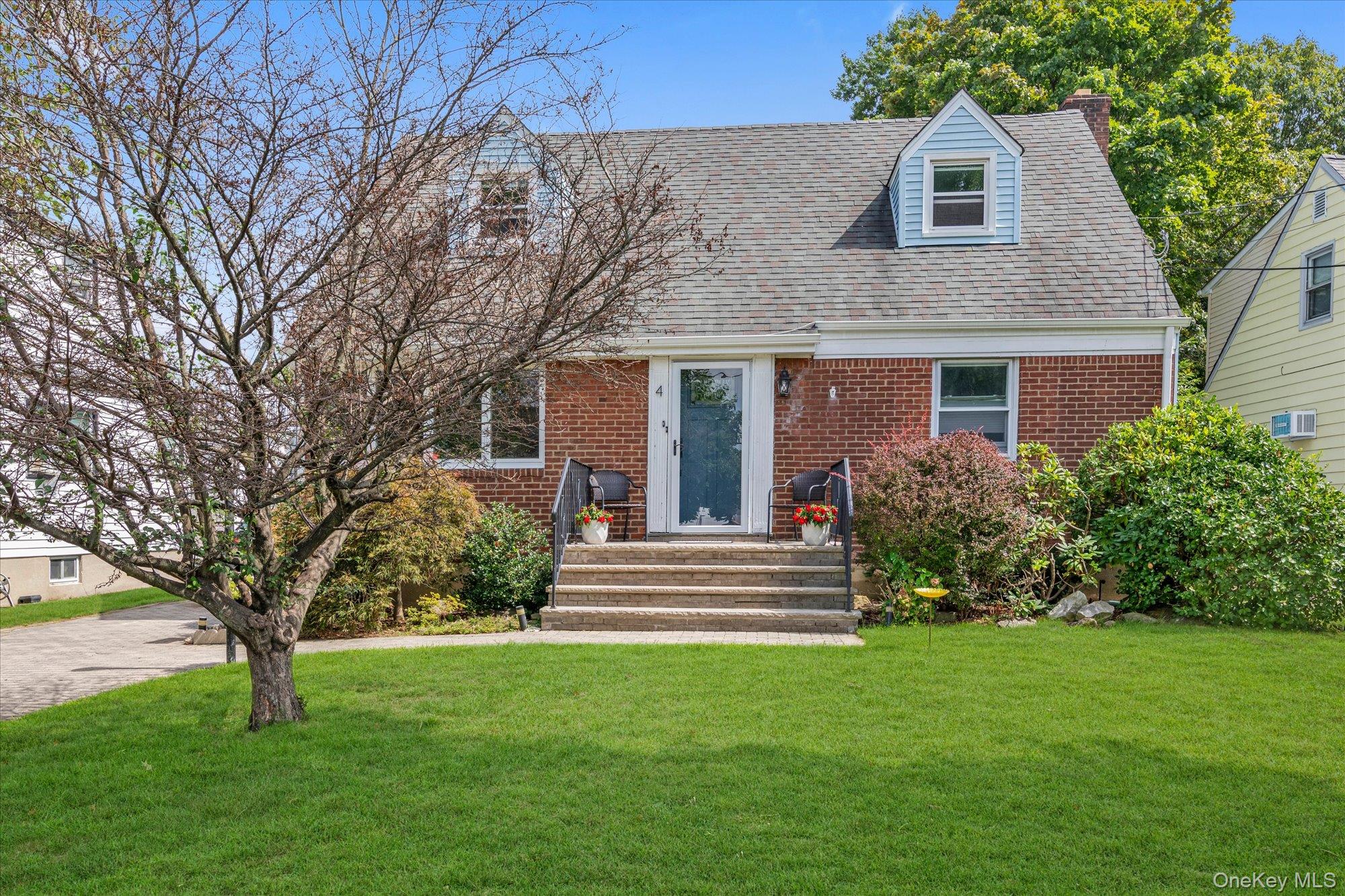 4 Rhame Avenue, East Rockaway NY 11518