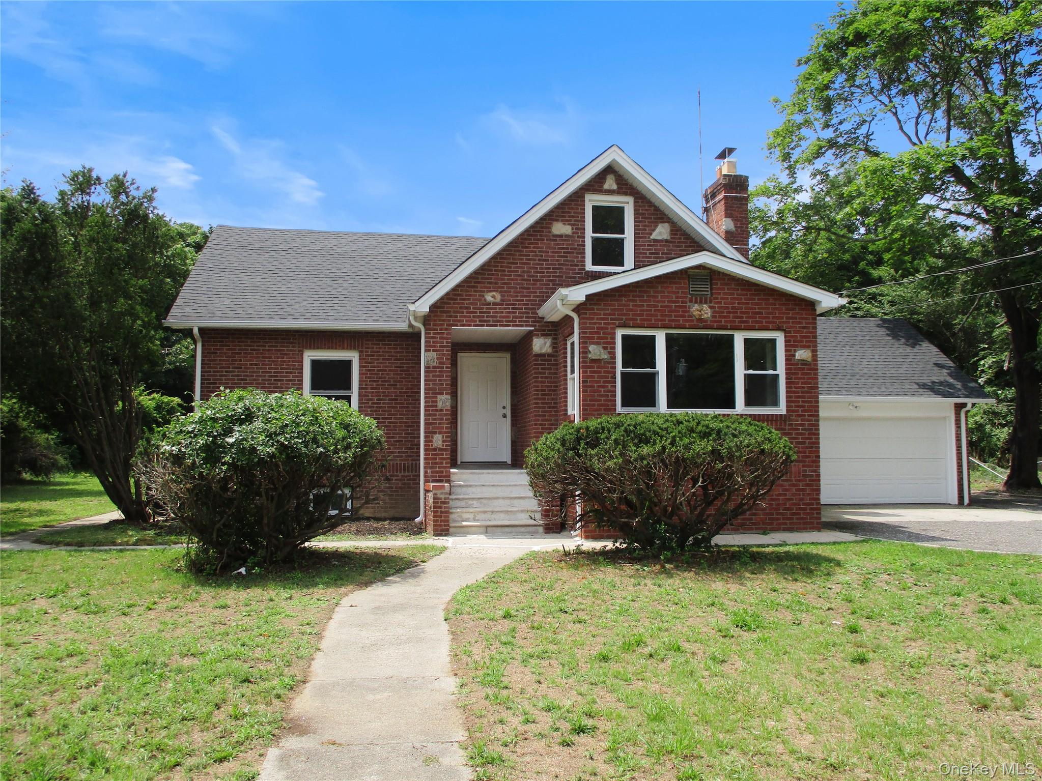 554 Mill Road, Coram NY 11727