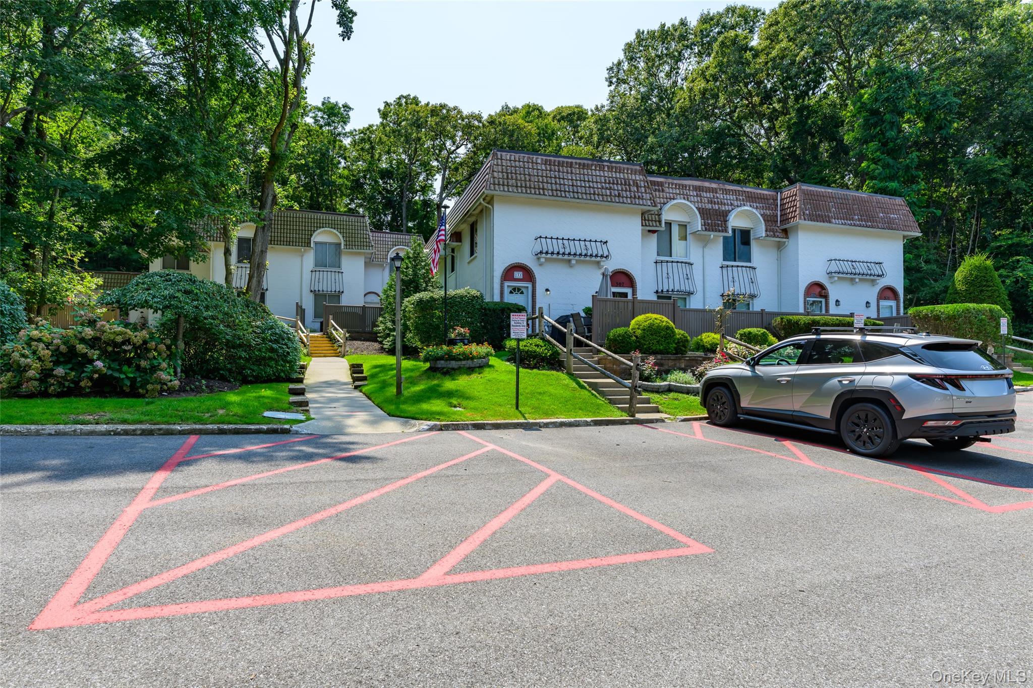 297 Brettonwoods Drive, Coram NY 11727