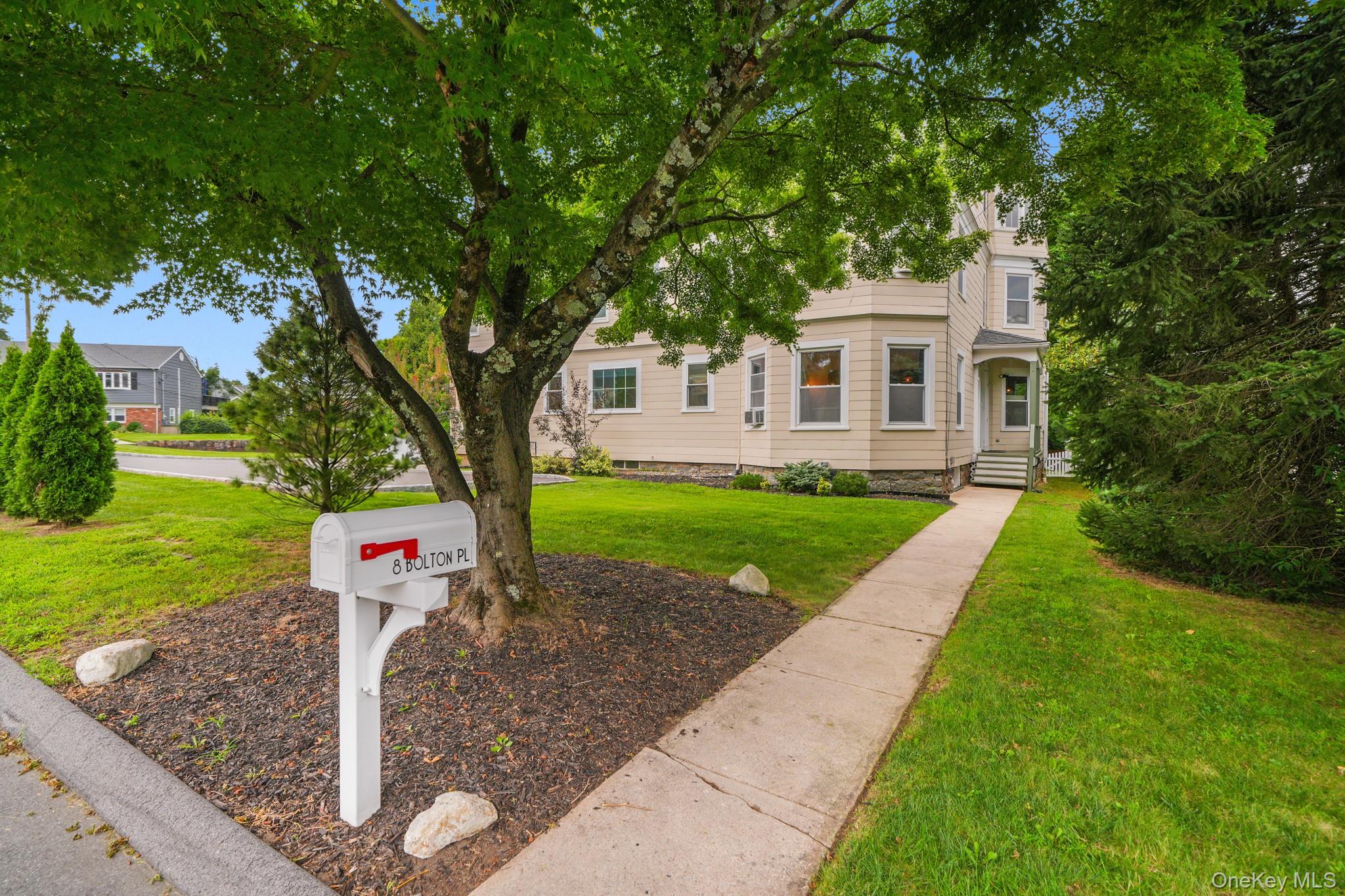 8 Bolton Place, Port Chester NY 10573