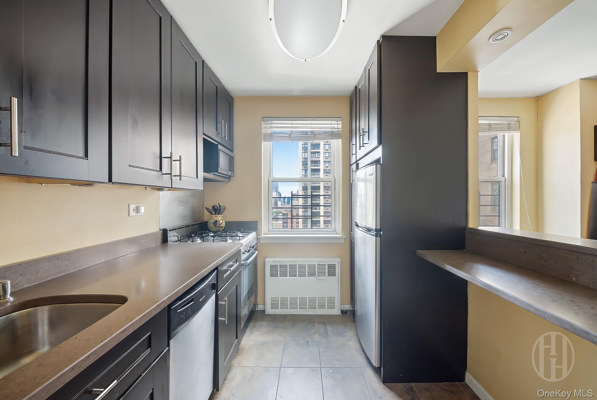 333 East 79th Street Unit 18T, Manhattan NY 10075