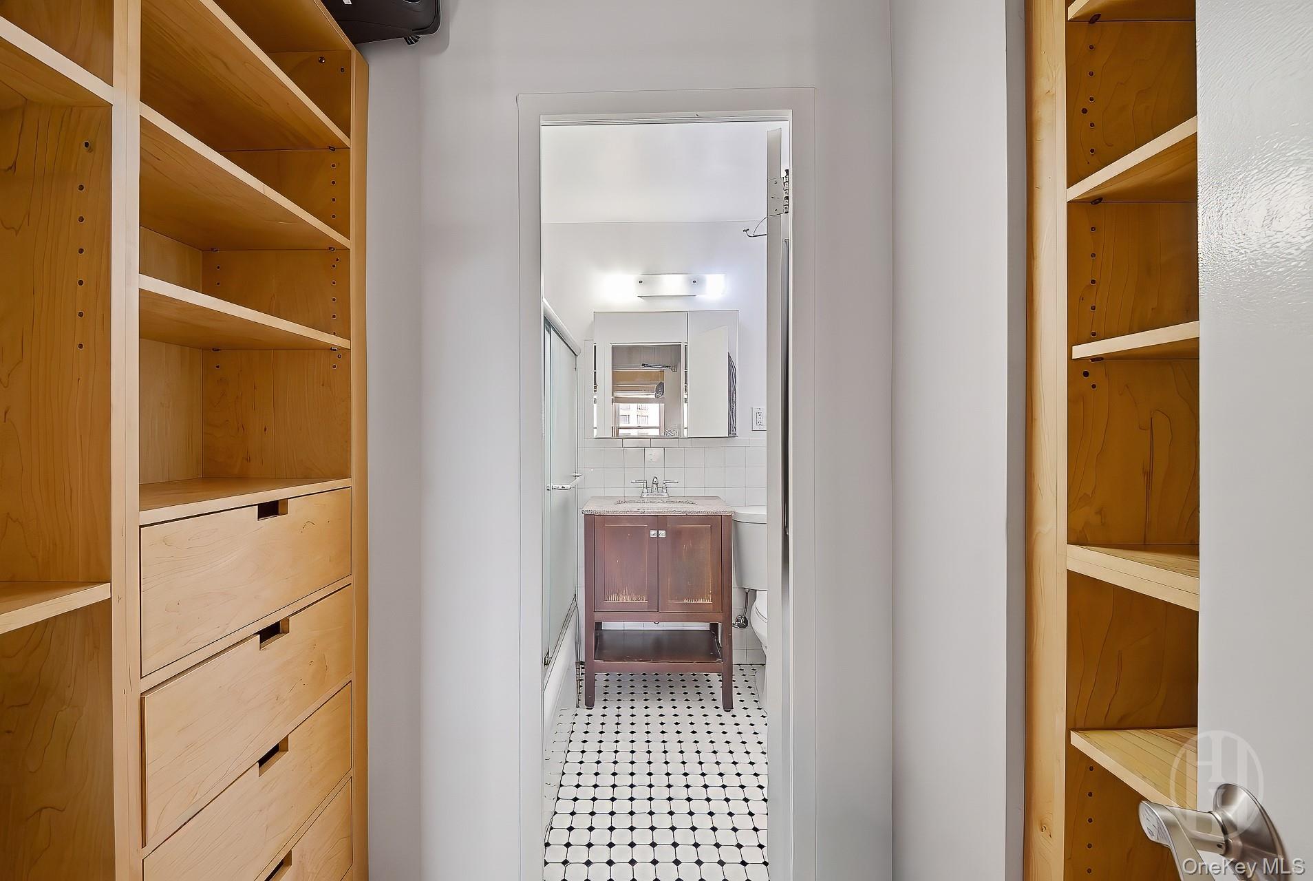 333 East 79th Street Unit 18T, Manhattan NY 10075