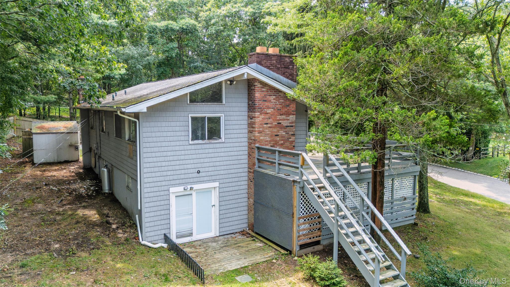 142 Fish Cove Road, Southampton NY 11968
