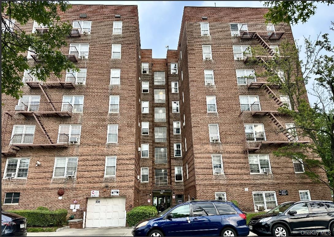 85-04 63rd Drive Unit 6J1, Rego Park NY 11374