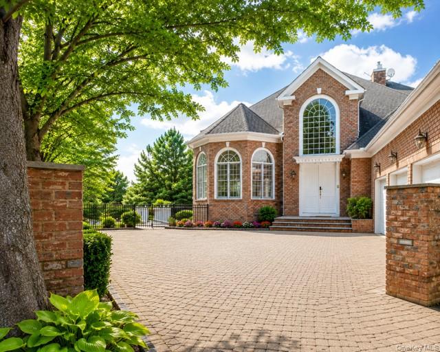 63 Charney Court, Manhasset NY 11030
