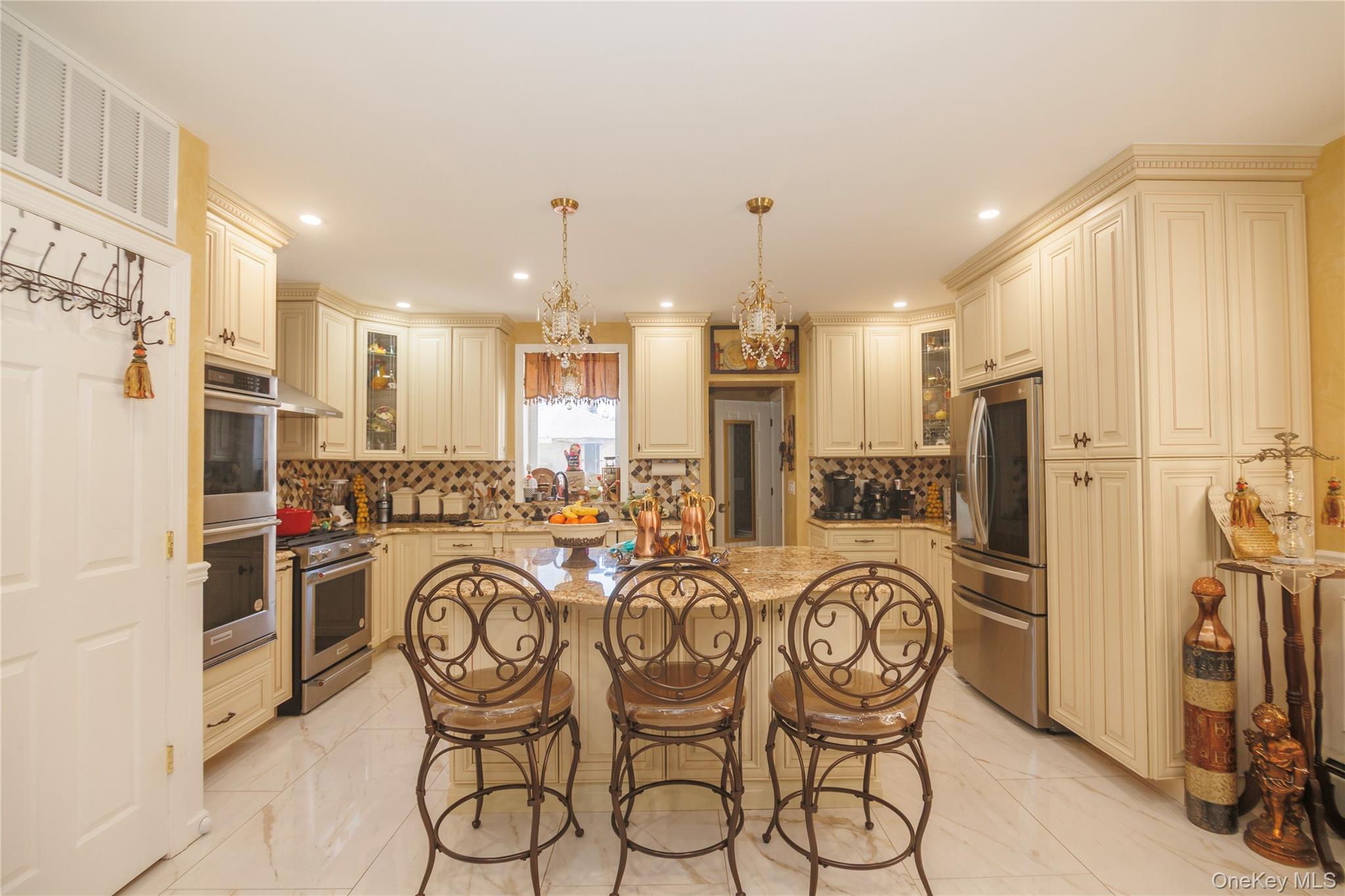 1715 Hering Avenue, Bronx NY 10461