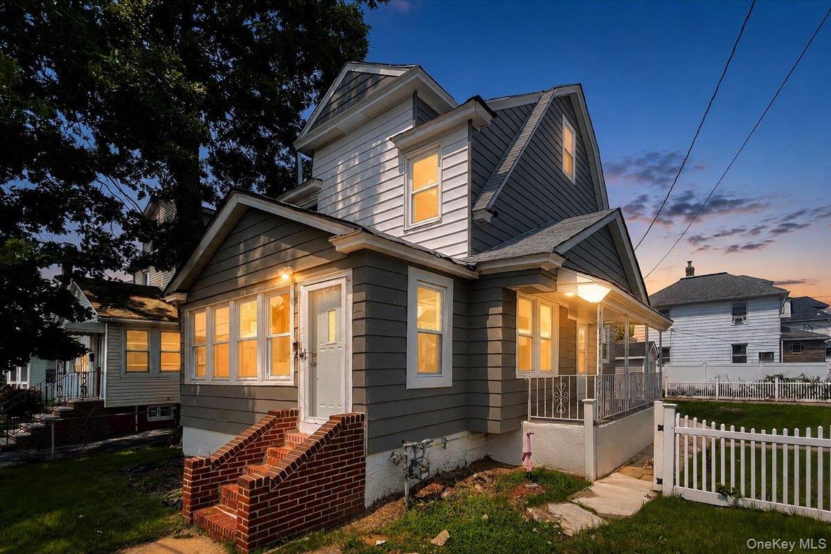 17 Sapir Street, Valley Stream NY 11580