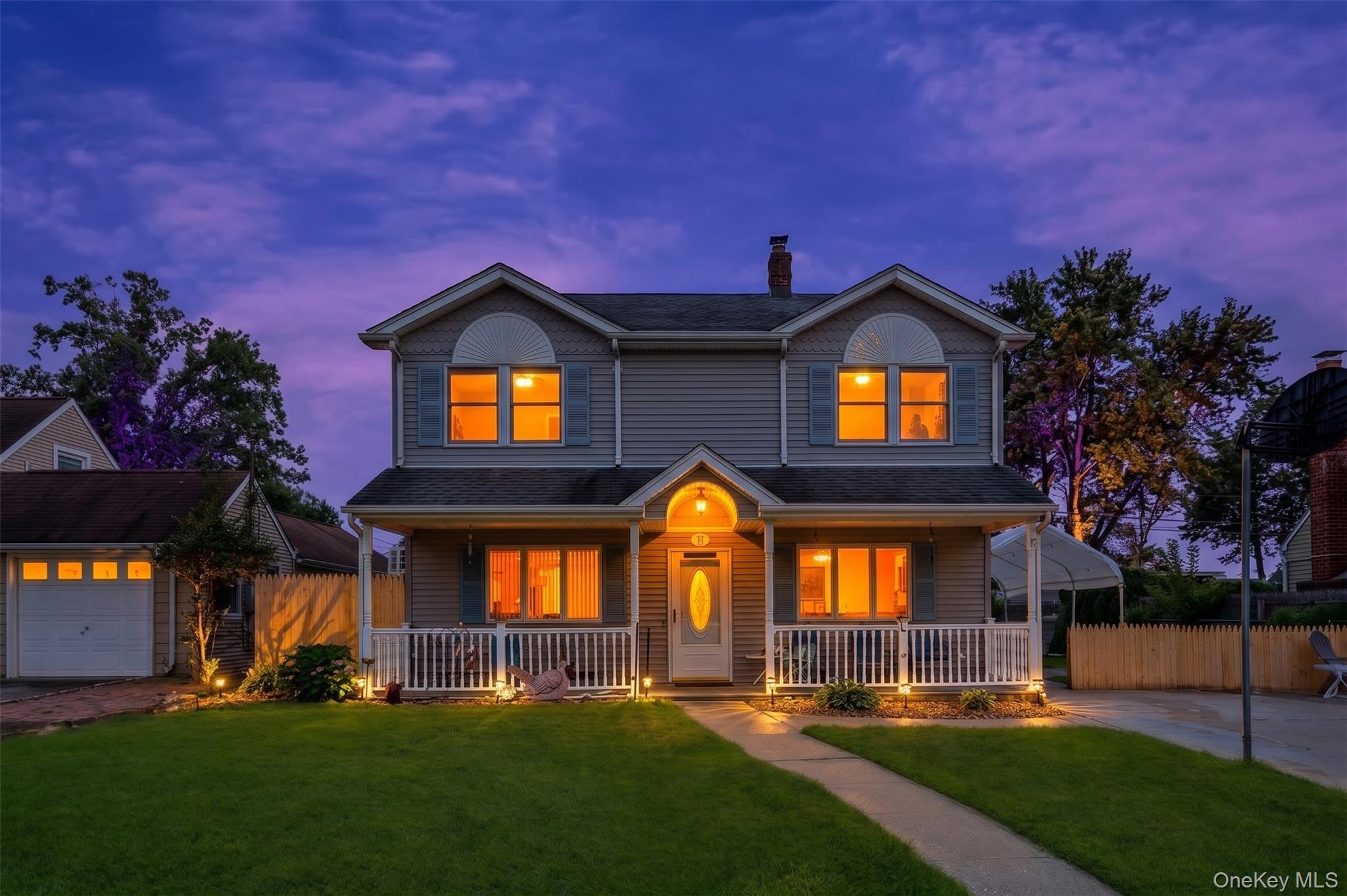 28 Book Lane, Levittown NY 11756