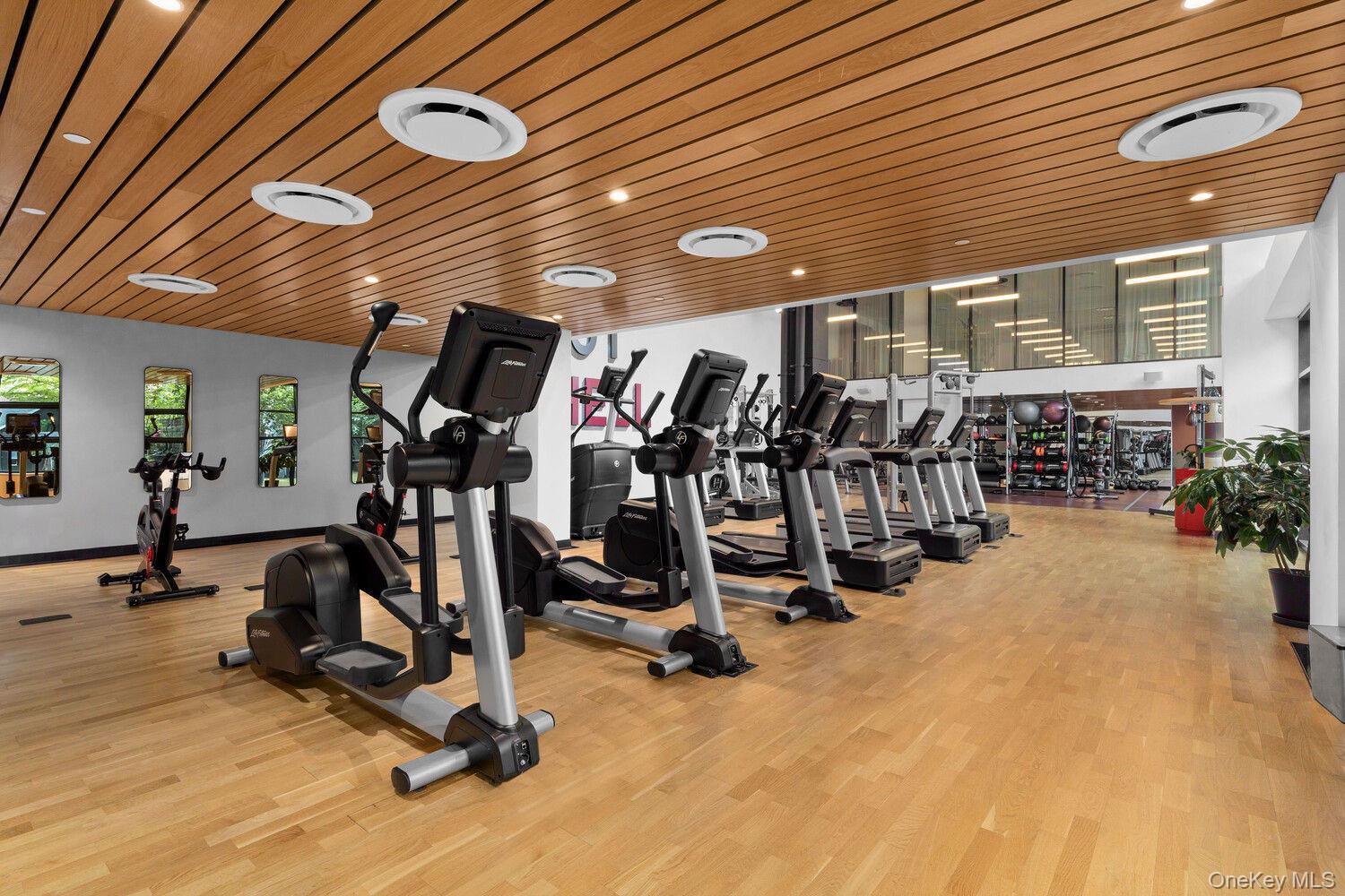 547 W 47TH Street Unit 811, Manhattan NY 10036