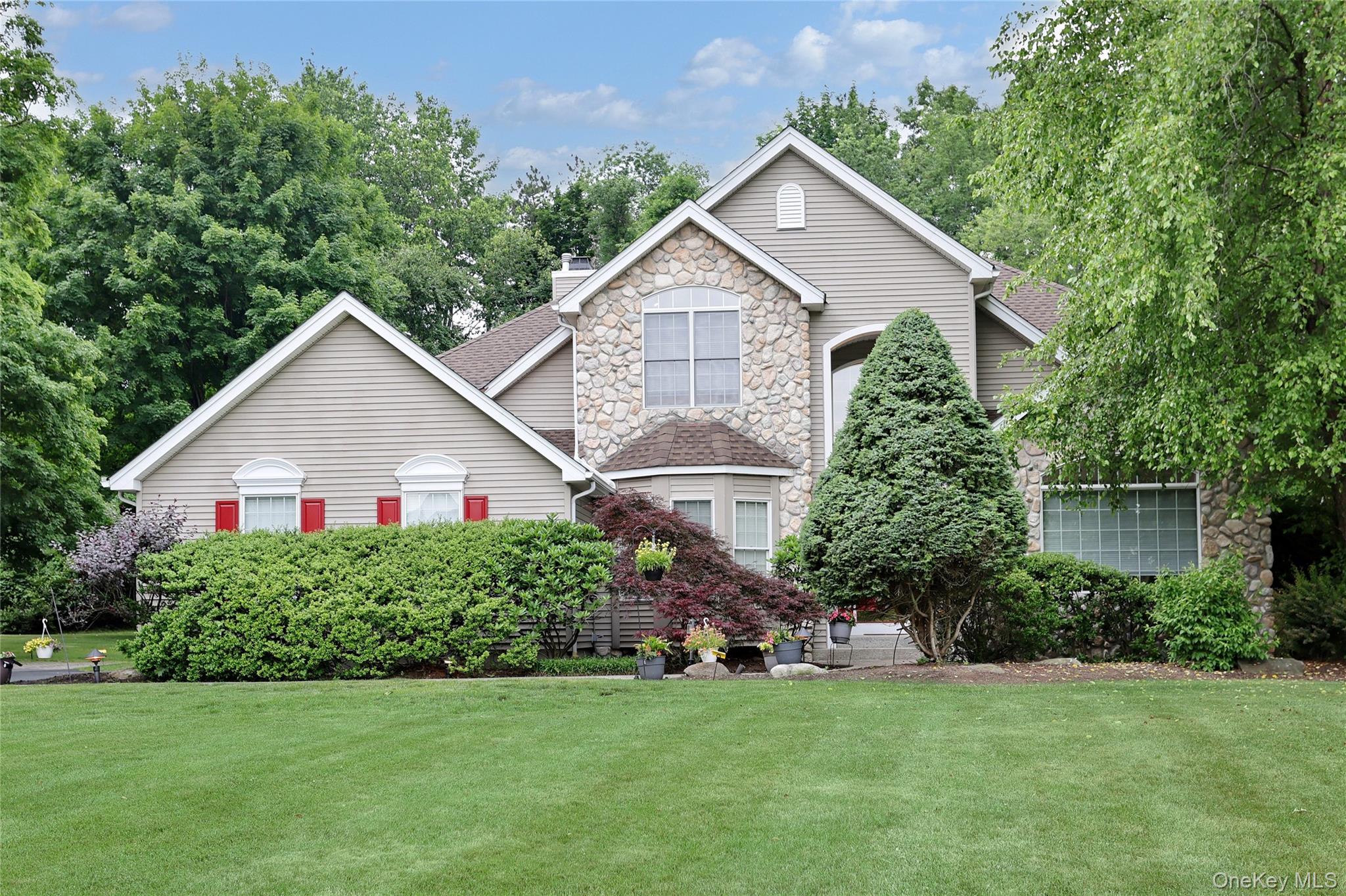 7 Birdie Drive, Suffern NY 10901