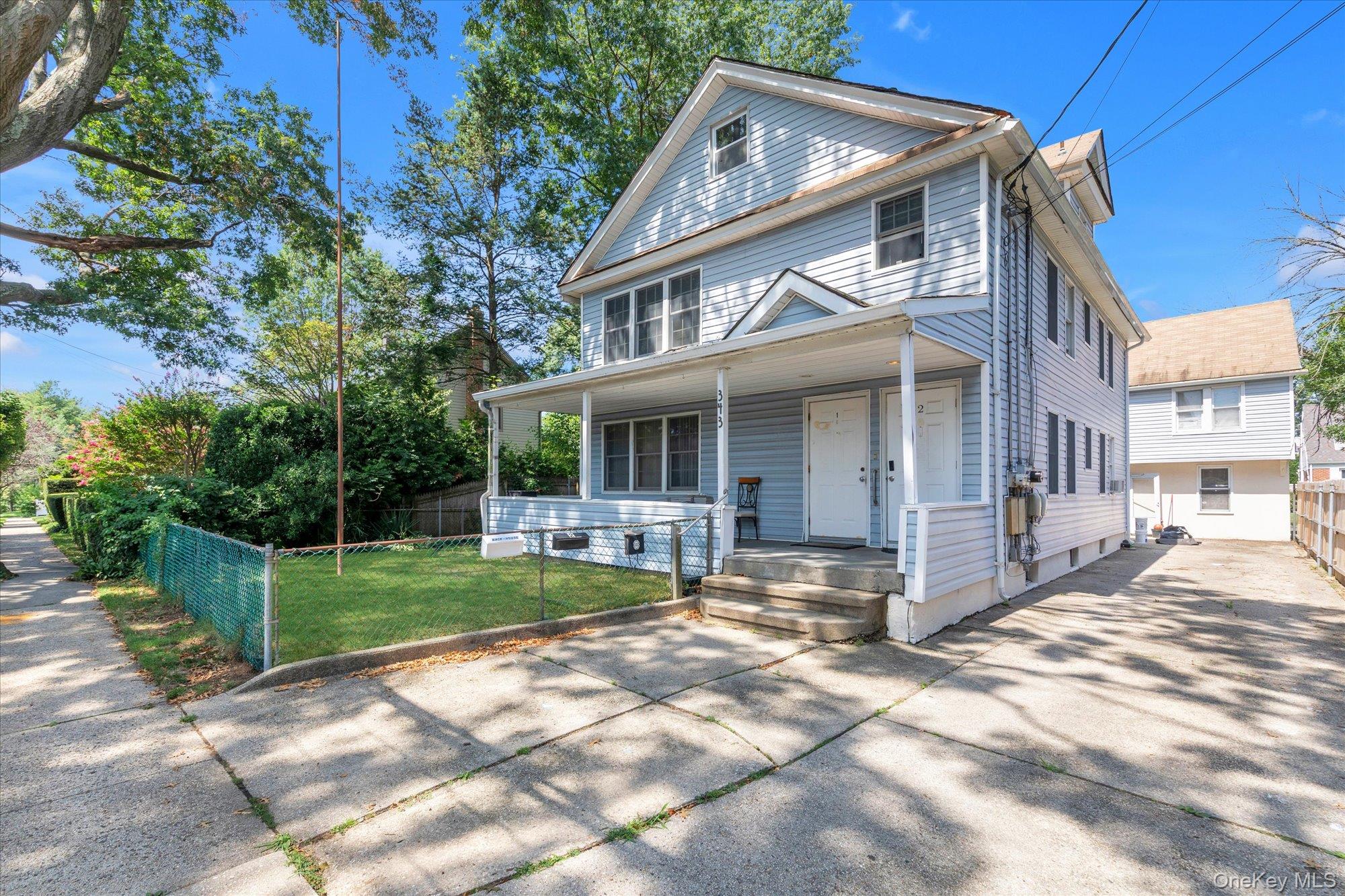 343 Roslyn Avenue, Carle Place NY 11514