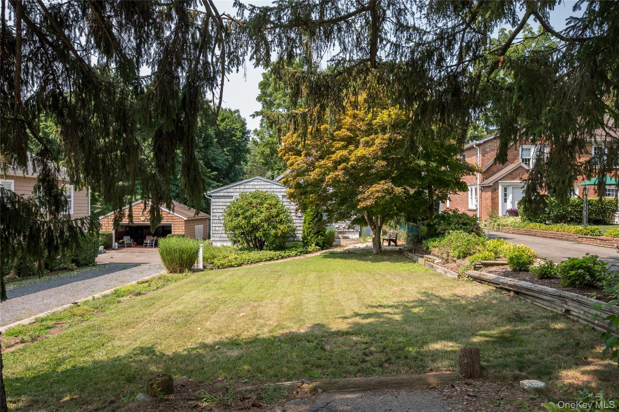 14 Marlan Court, Sea Cliff NY 11579