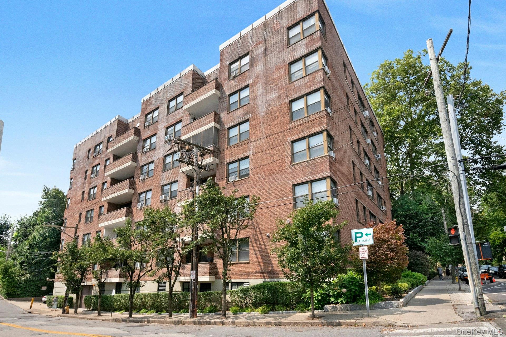 180 E Hartsdale Avenue Unit 1F, Hartsdale NY 10530