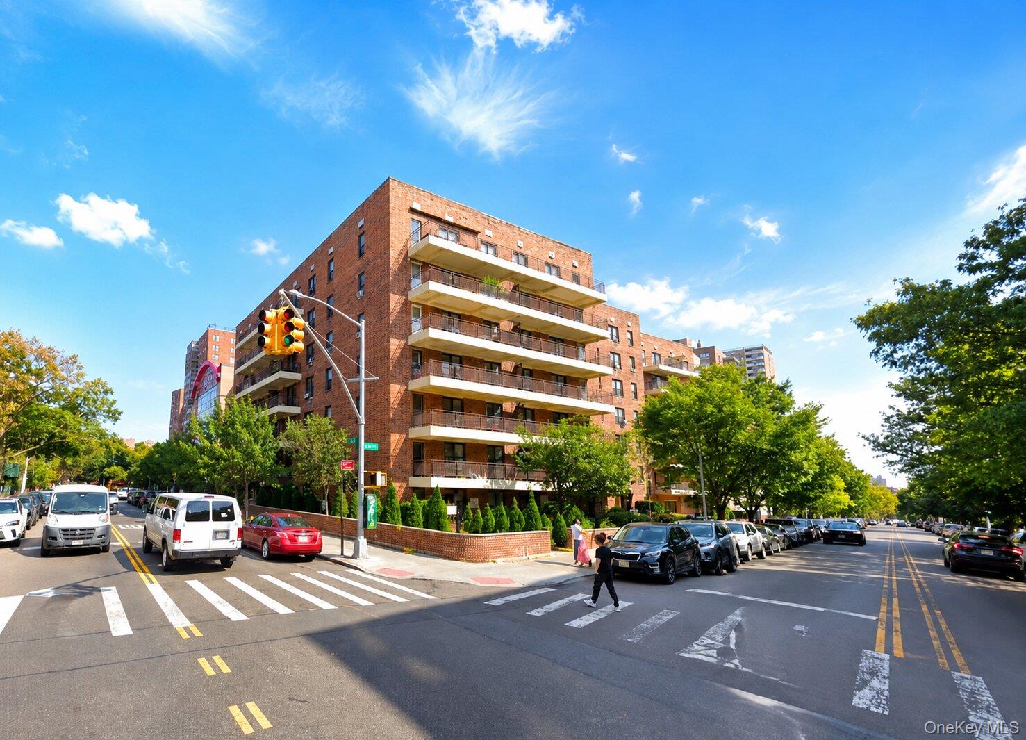 13710 Franklin Avenue Unit 411, Flushing NY 11355