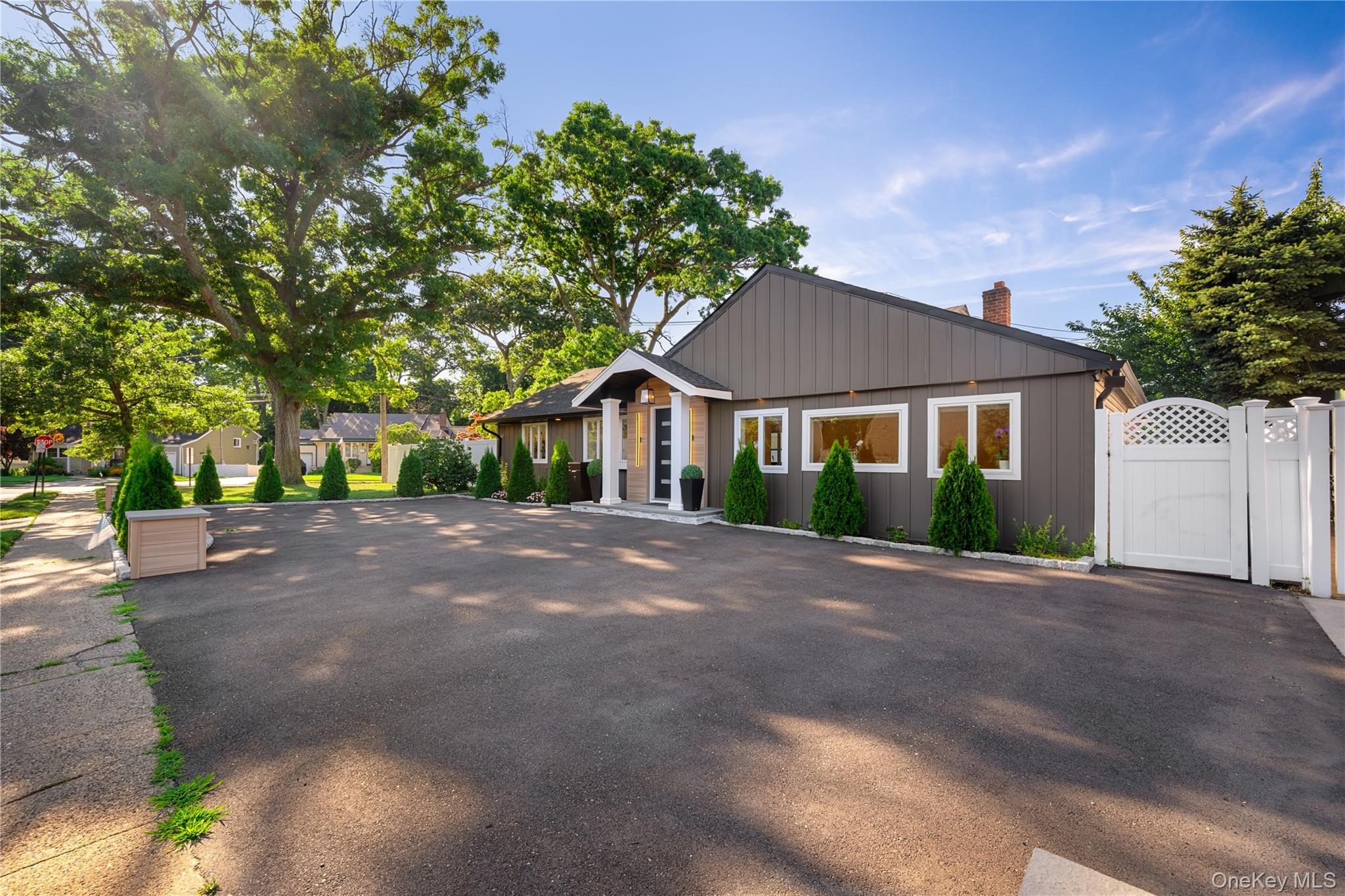 7 Tyrconnell Avenue, Massapequa NY 11762