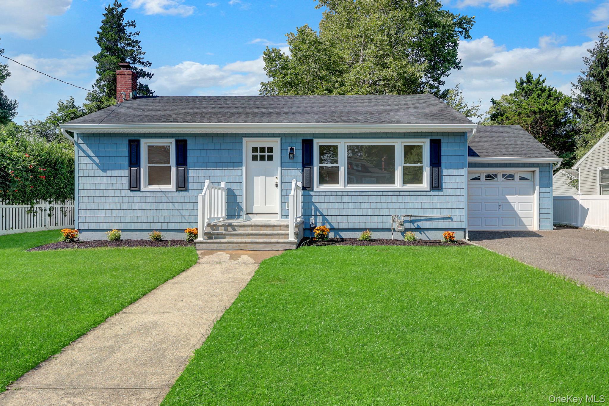 71 Valentine Avenue, Glen Cove NY 11542