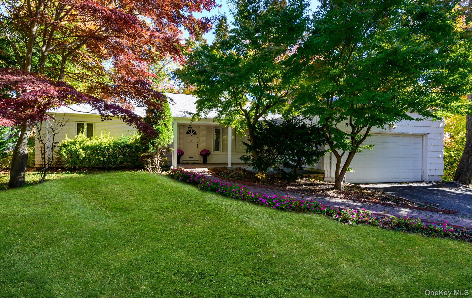 9 Wimbleton Lane, Great Neck NY 11023