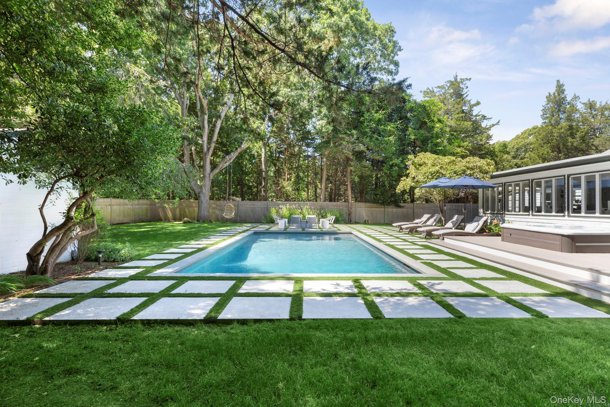 94 Pembroke Drive, East Hampton NY 11937