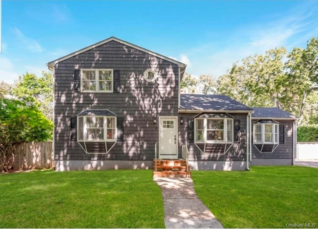 9 Half Moon Pond Road, Ridge NY 11961
