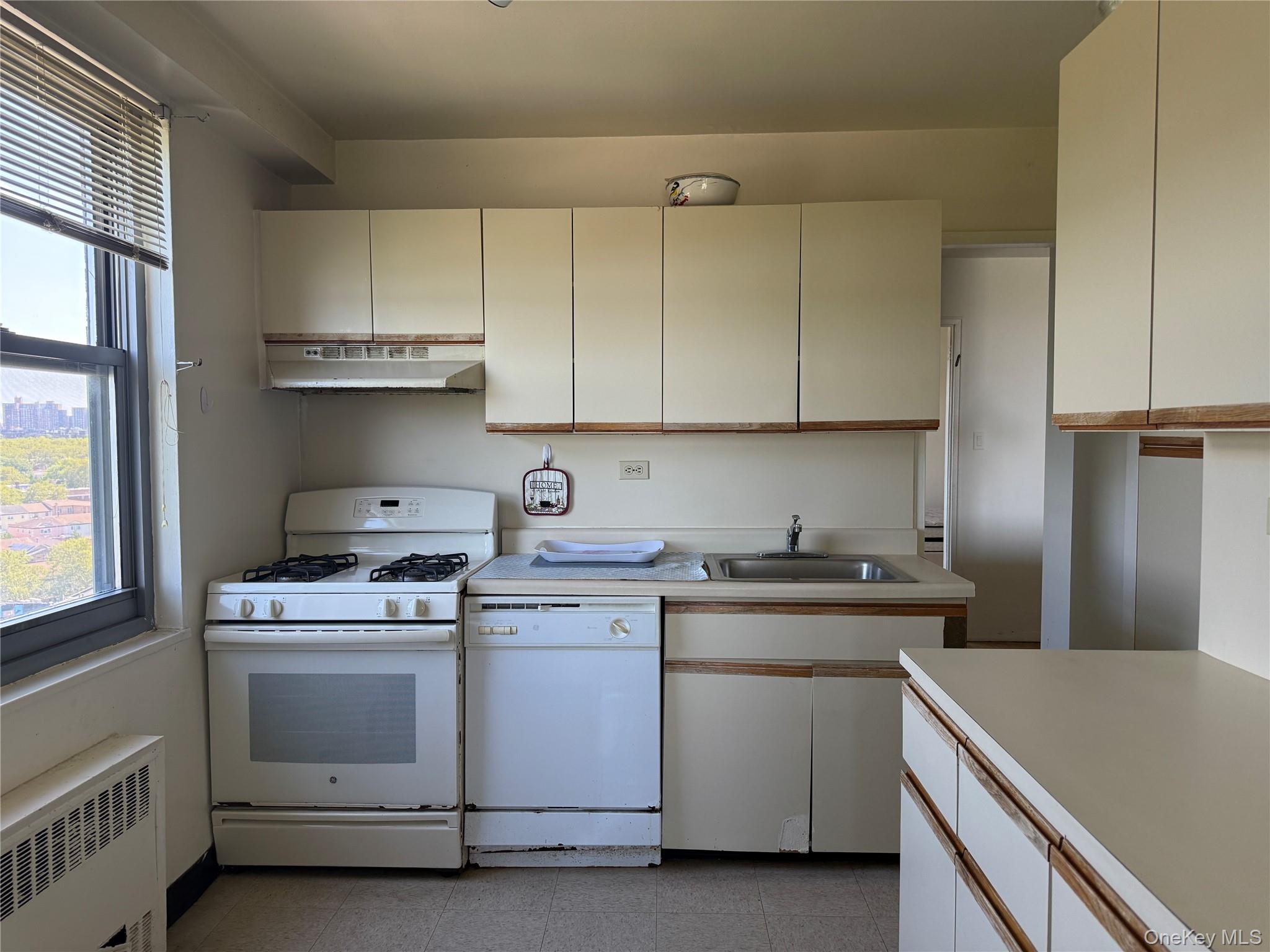 61-20 Grand Central Parkway Unit A 1205, Forest Hills NY 11375