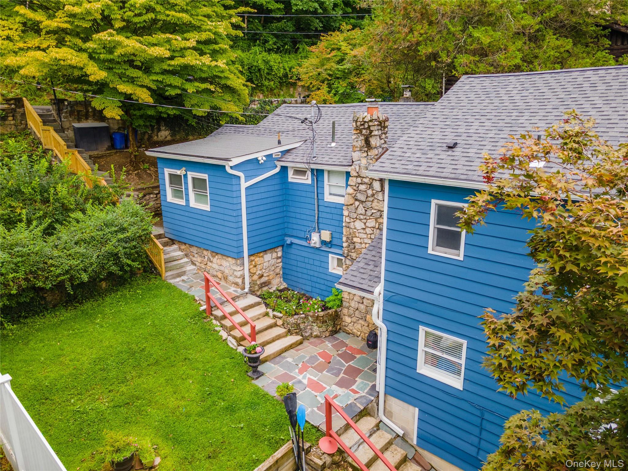 297 Lake Drive, Lake Peekskill NY 10537