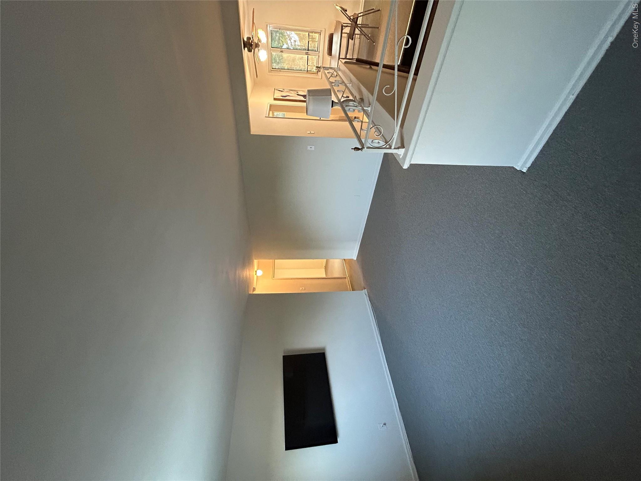 220-21 Hillside Avenue Unit Upper, Queens Village NY 11427