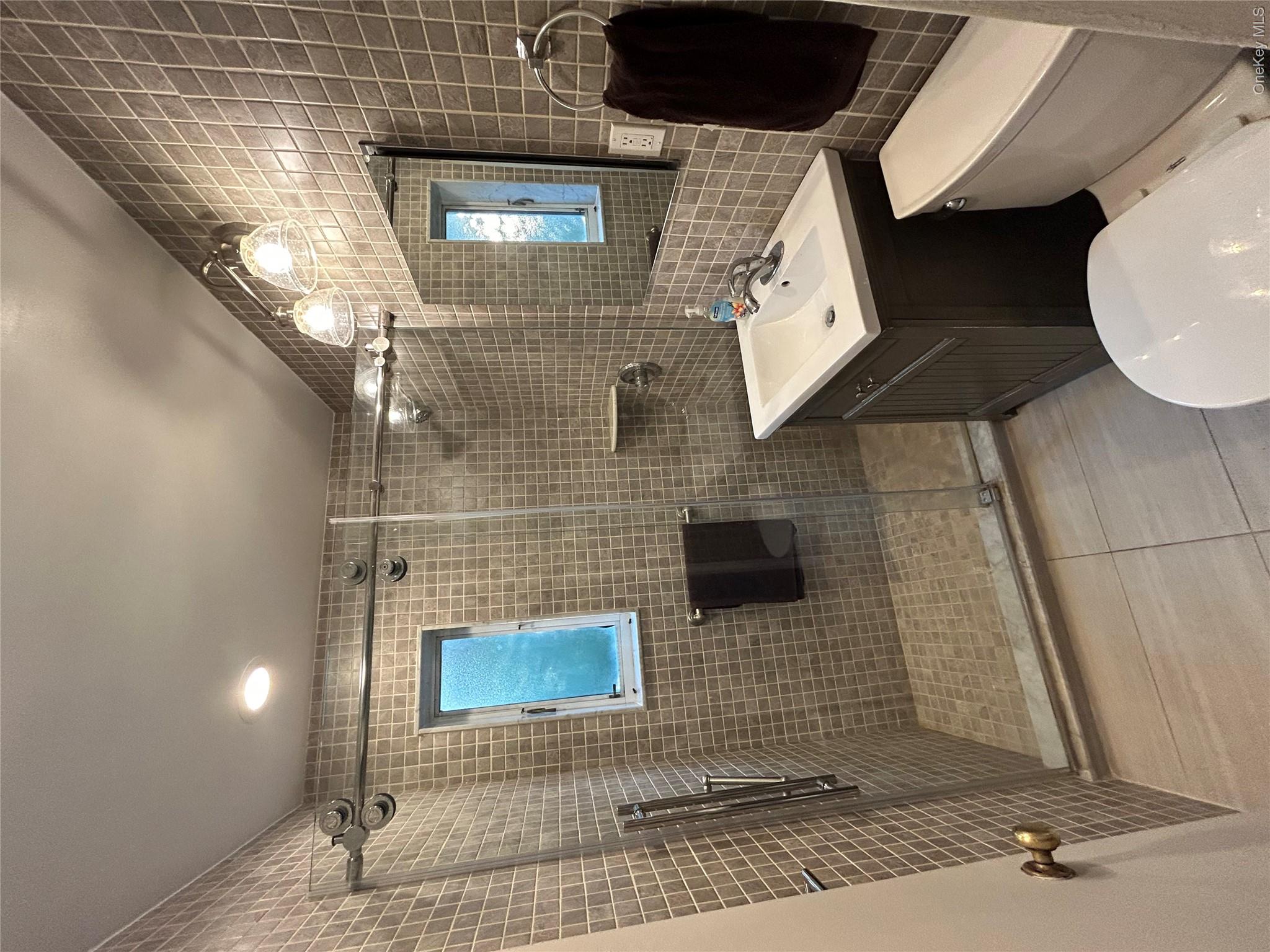 220-21 Hillside Avenue Unit Upper, Queens Village NY 11427
