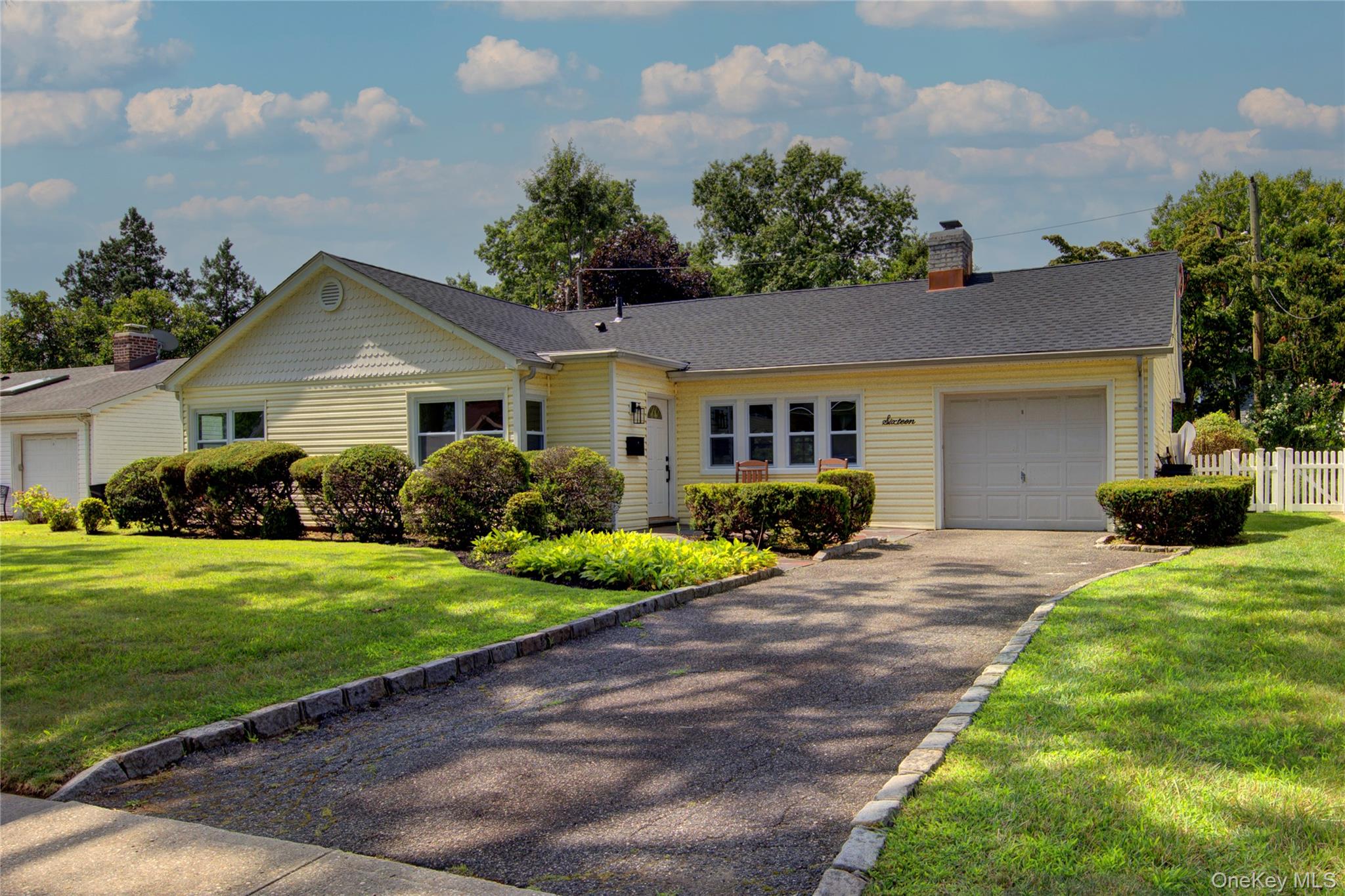 16 Linden Street, Garden City NY 11530