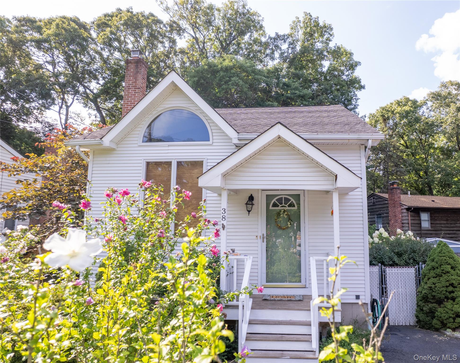 38 Montauk Road, Sound Beach NY 11789