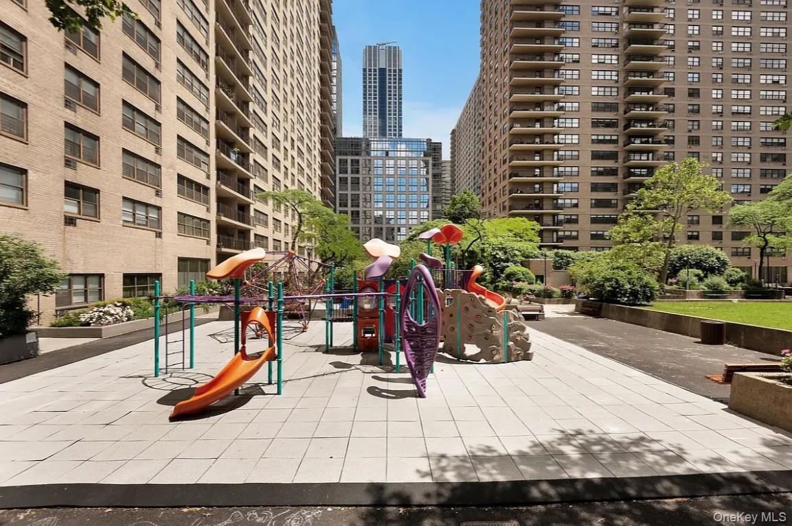 185 W End Avenue Unit 15E, Manhattan NY 10023