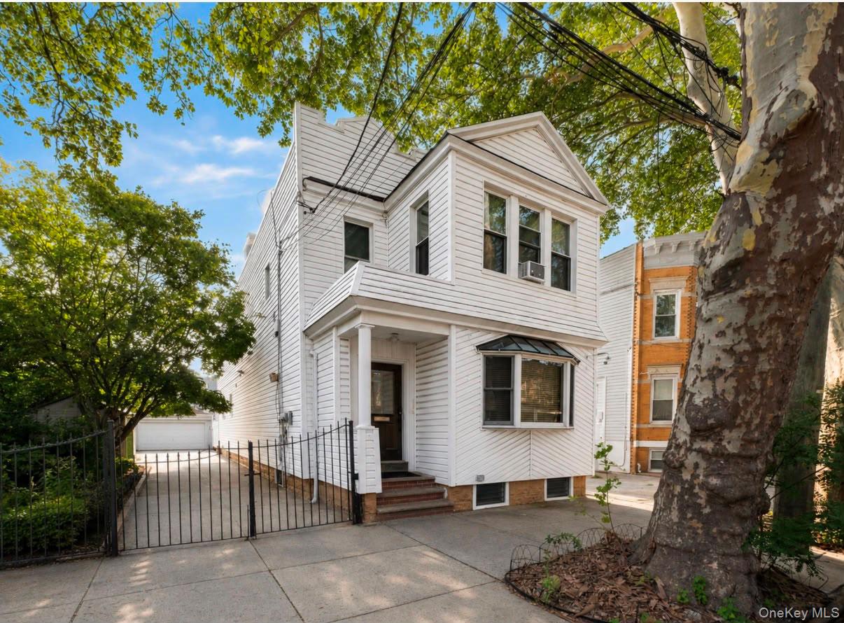 77-64 79th Street, Glendale NY 11385