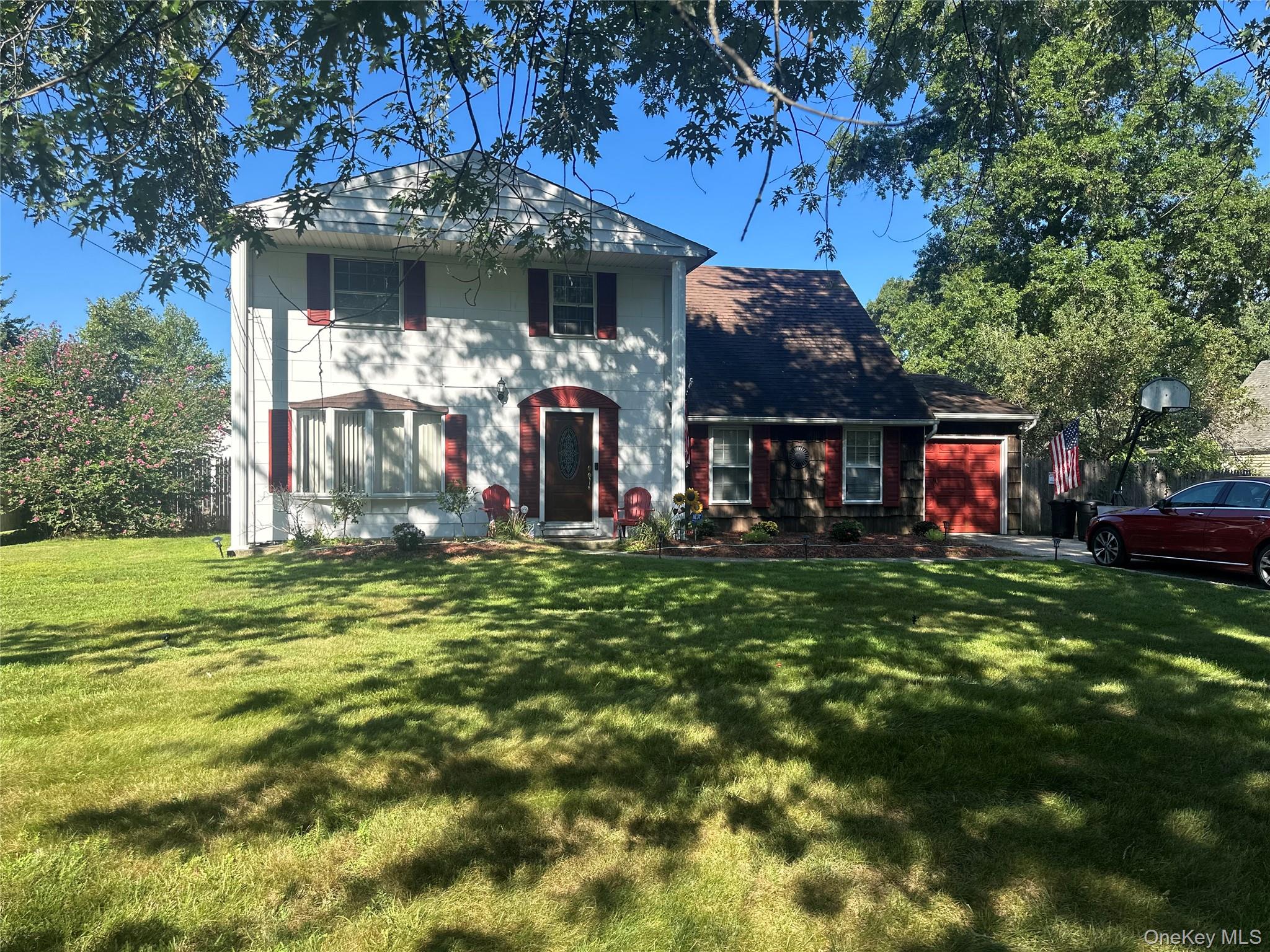 82 Chestnut Street, Mount Sinai NY 11766