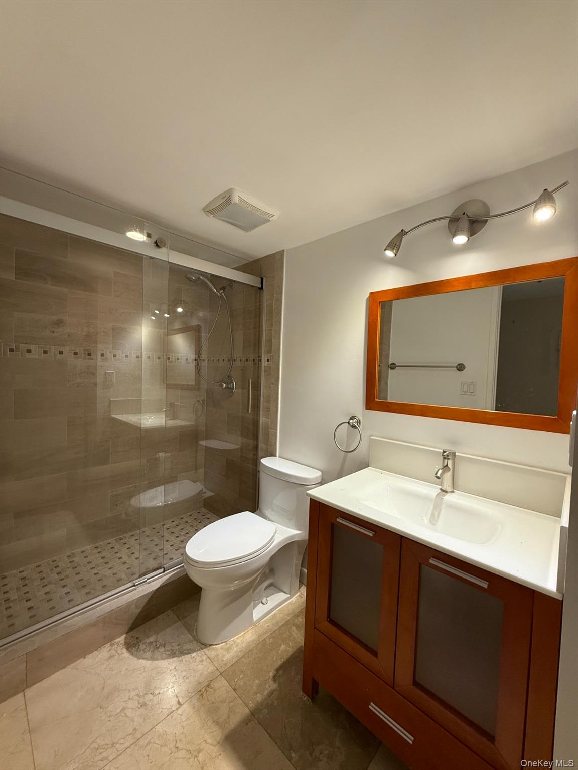 210 174th ST Unit 419 Collins Avenue Unit 419, Call Listing Agent FL 33160